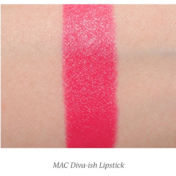 NIB DIVA-ISH Amplified Lipstick MAC - Picture 7 of 16